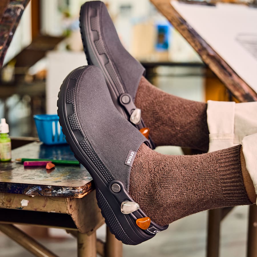 Classic Crafted Clog - US 3882