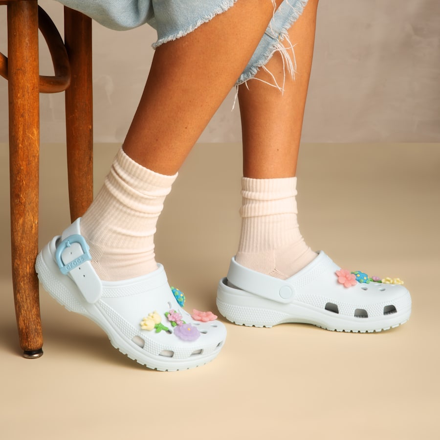 Classic Enamel Buckle Clog - US 2916