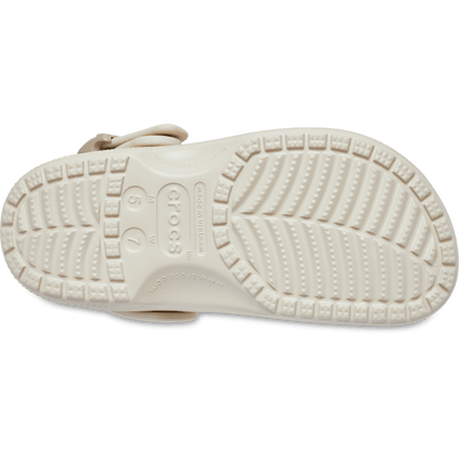 Classic Enamel Buckle Clog - US 9756